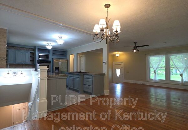 1123 GAINESWAY DR