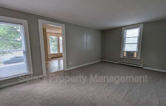 1012 1/2 HUFFMAN ST
