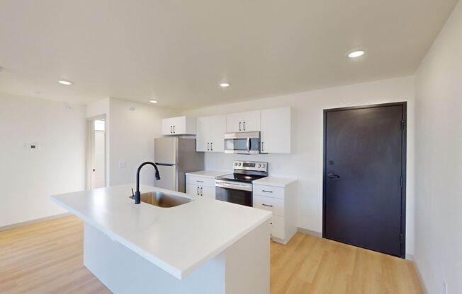 1 bed, 1 bath, 468 sqft, $745, Unit 2405-104