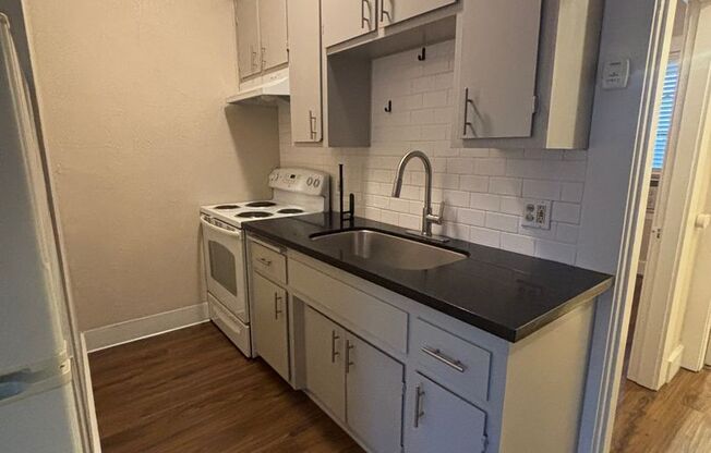 1 bed, 1 bath, 400 sqft, $1,500, Unit 4500-3