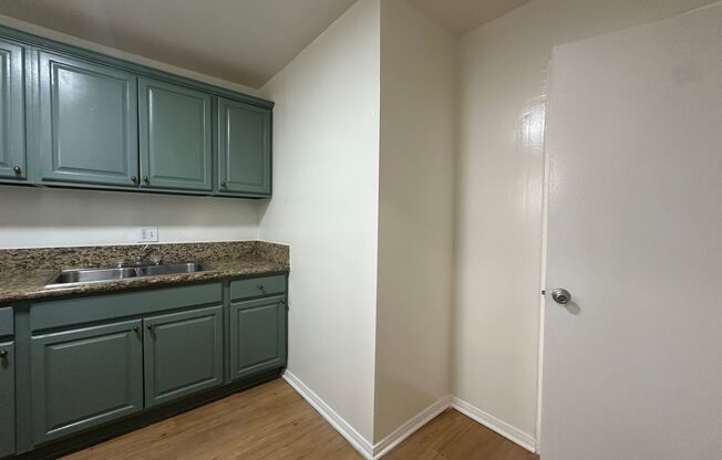 PL26 - 2666 Ellendale Place