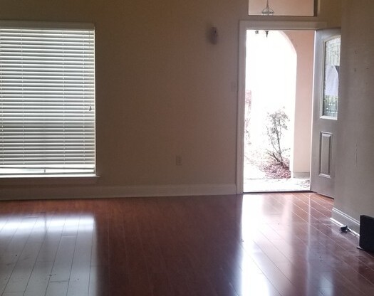 3 beds, 2 baths, $1,900