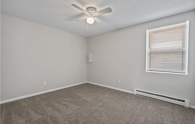 2 beds, 1 bath, 817 sqft, $999, Unit Unit A