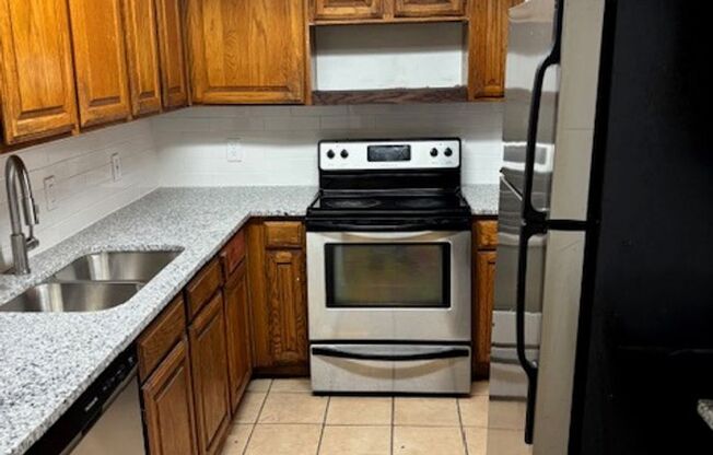 707 E. Williamsburg Manor