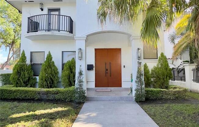 835 SW 22 RD