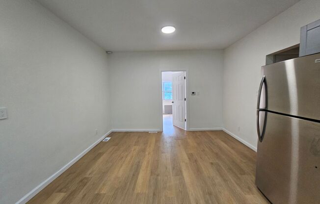 Brand new 1 bedroom 1 bath apartment for rent !