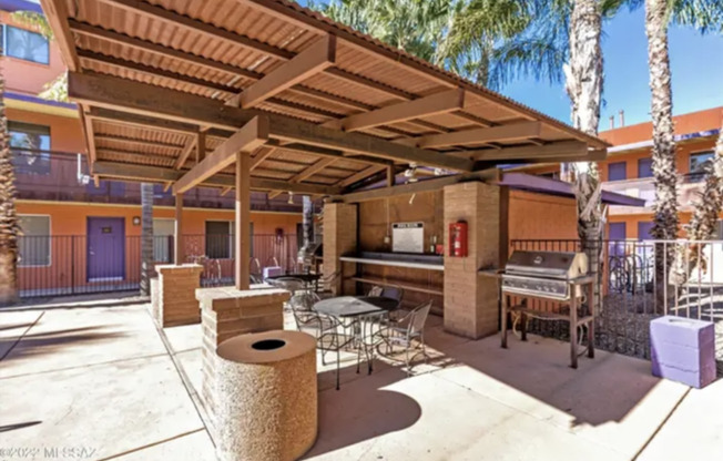3 beds, 2 baths, $2,100, Unit 55 Cherry-206