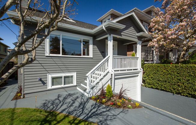 Beautiful 4 Bedroom Home w/MIL in the heart of Queen Anne!