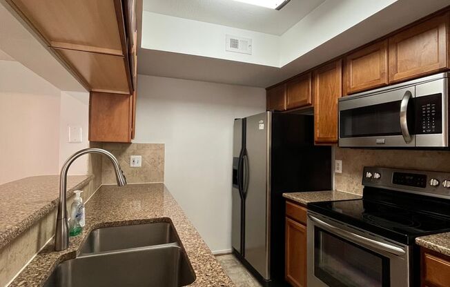 2 beds, 2 baths, $2,450