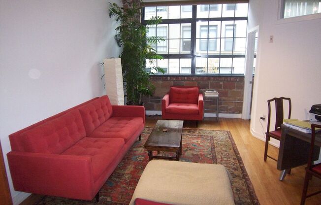 Centrally Located Elegant Designer-Chic 1BR + Loft | 2 Full Baths | Parking Available| Logan Circle