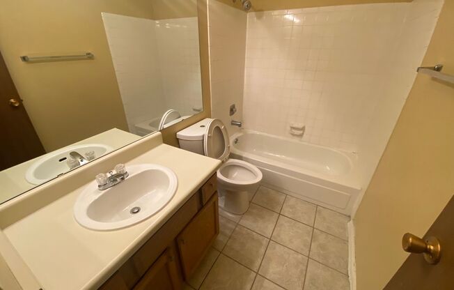 2 beds, 2 baths, $1,800