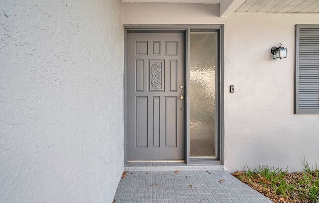 Meticulously renovated 3 bedroom, 2 bath home in Clearwater