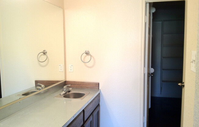 3 beds, 2 baths, $1,495