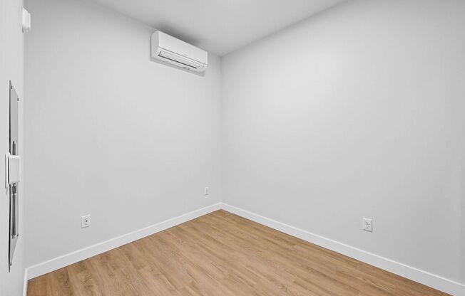 1 bed, 1 bath, 521 sqft, $1,550, Unit 511