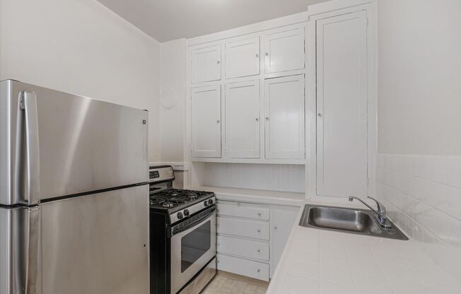 Studio, 1 bath, $2,495, Unit 105