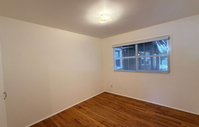 2 beds, 1 bath, 801 sqft, $1,825, Unit 3030-03