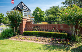 Riverchase Apartments