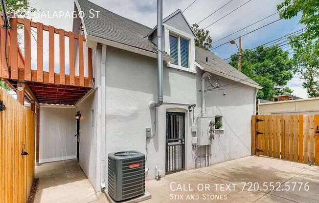 128 GALAPAGO ST