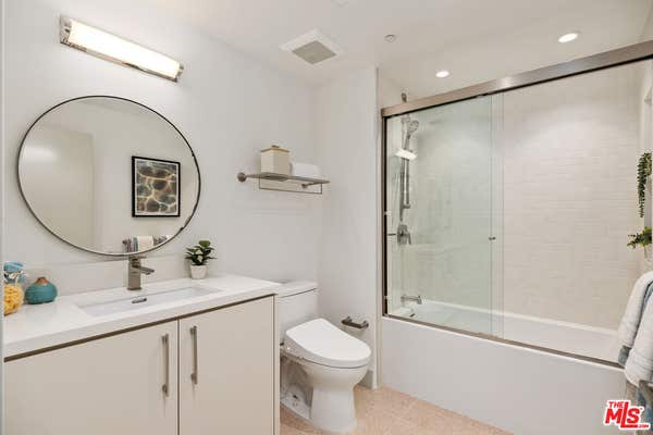 2 beds, 2 baths, 1,120 sqft, $5,295