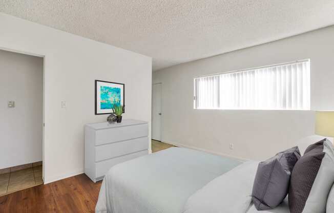 Welcome to Nordhoff Apartments