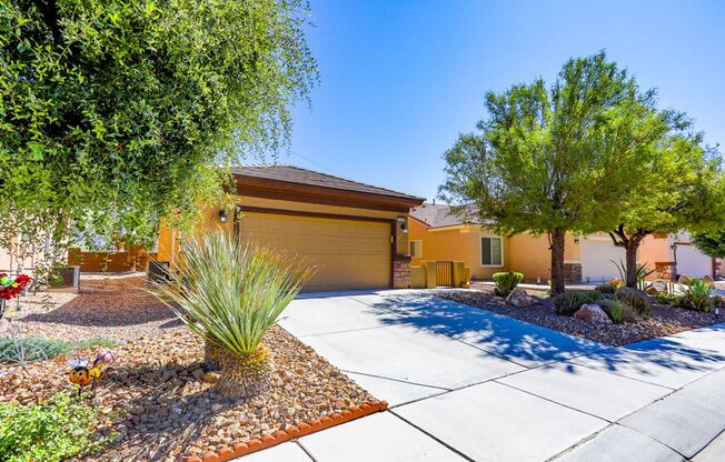55+, Age Restricted, 2 Bed, 2 Bath, Single Story, Sun City Aliante Beauty