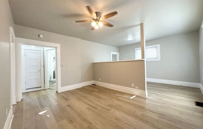 2 beds, 1 bath, 1,000 sqft, $1,300, Unit Unit 1