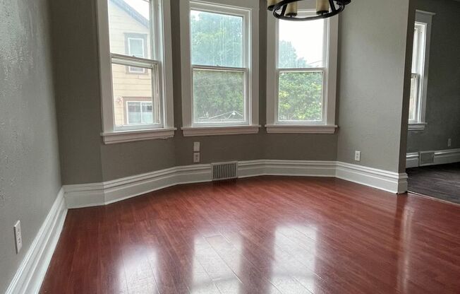 Amazing 3 Bedroom 1 Bathroom Home in West St. Paul