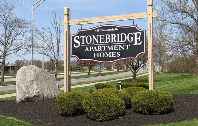 Stonebridge Apartments welcome sign