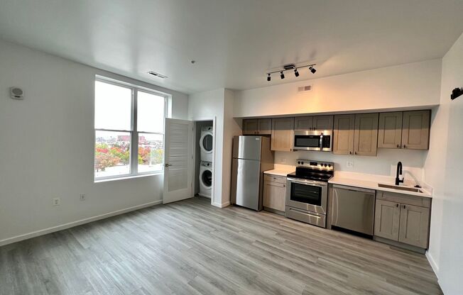 1 bed, 1 bath, 504 sqft, $1,600, Unit 610