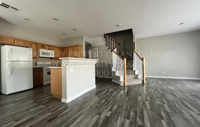 ~~Beautiful Mountains Edge Townhome!  3 Bed, 2.5 Bath ~ New! New! New!