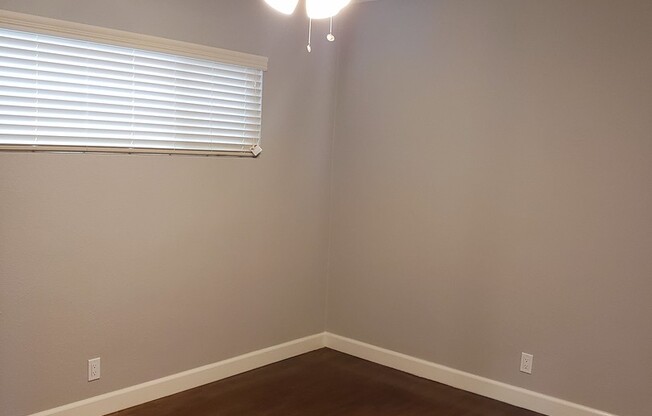 2 beds, 1 bath, $1,945, Unit B