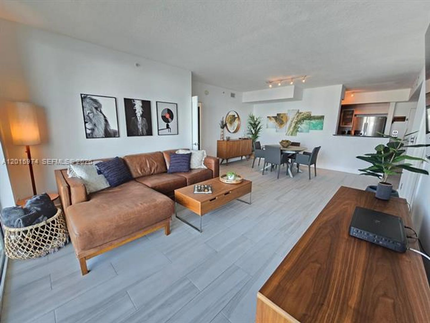 2 beds, 2 baths, 1,227 sqft, $4,400, Unit 325 S Biscayne Blvd # 3719