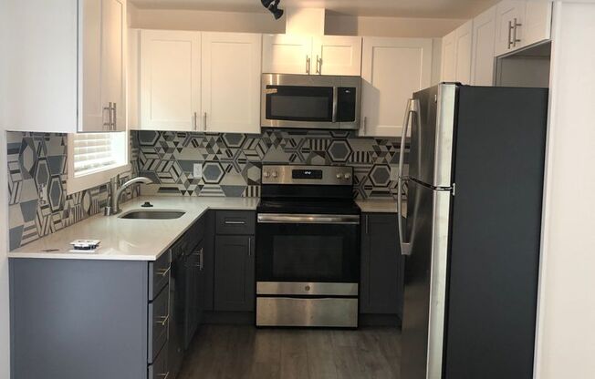 1 bed, 1 bath, 515 sqft, $1,925, Unit 5