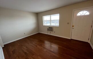 1 bed, 1 bath, 475 sqft, $895, Unit 29-B4