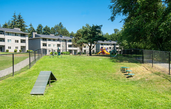 Pembrooke, Kent, bark park and play ground