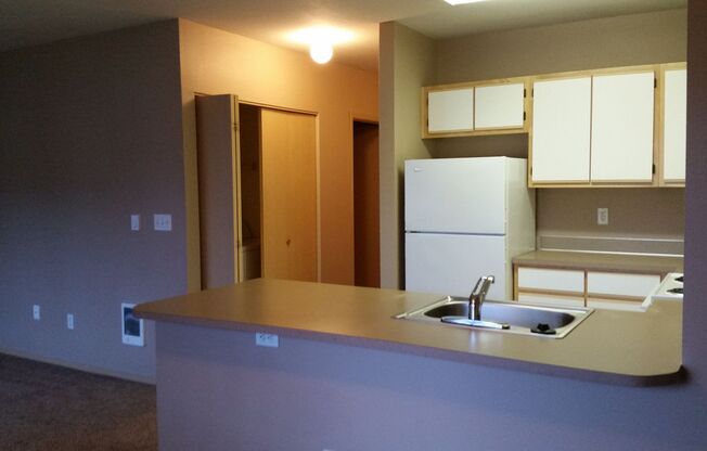 1 bed, 1 bath, 785 sqft, $1,380, Unit 1043