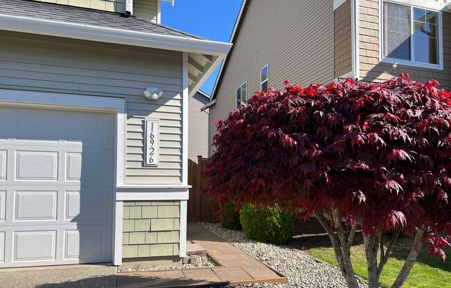 Gorgeous 4 Bedroom Home in Covington