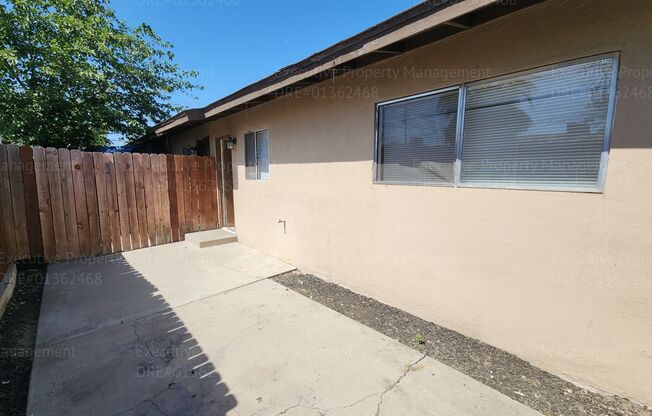 2 beds, 1 bath, 700 sqft, $1,050, Unit 1815-2