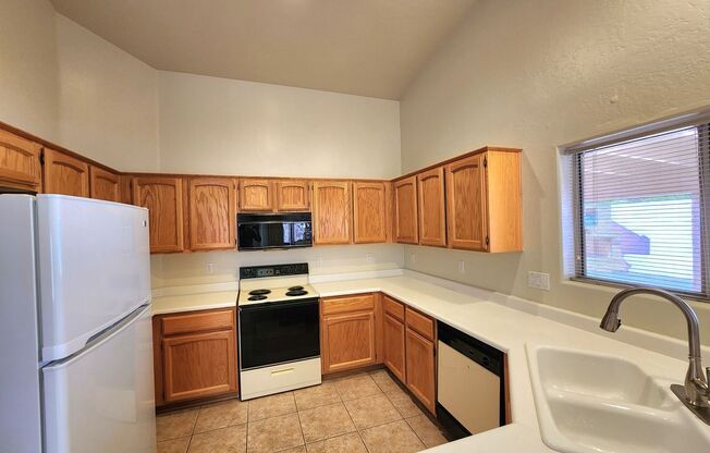 2 beds, 2 baths, $1,995