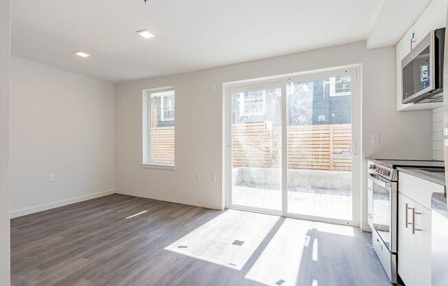 Studio, 1 bath, 301 sqft, $1,349, Unit 02
