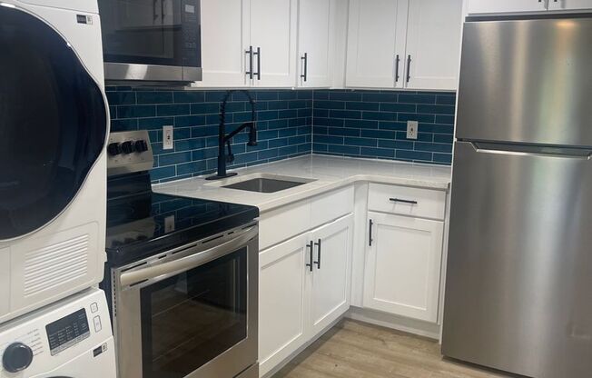 2 beds, 1 bath, $1,795, Unit F05