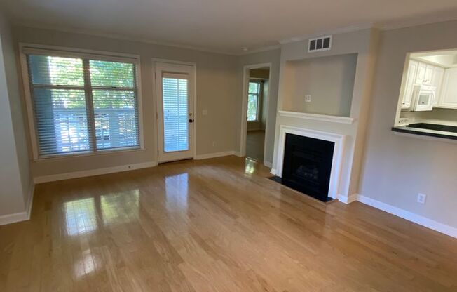 Updated Flooring and Bathroom! ~ 2 bedroom / 2 bathroom ~ Close Cameron Village and Downtown Raleigh