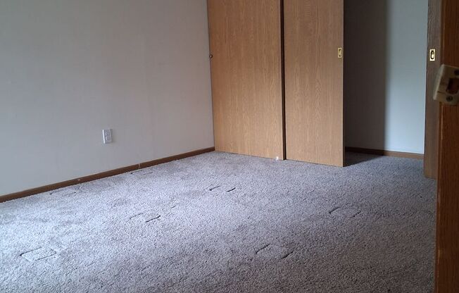 1 bed, 1 bath, 750 sqft, $1,350, Unit 8125-8125J