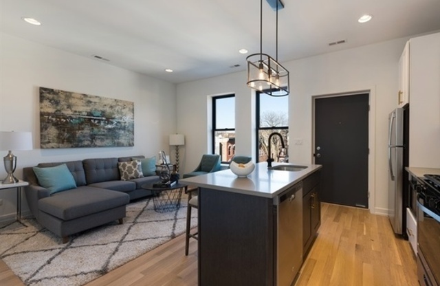 1244 W HURON