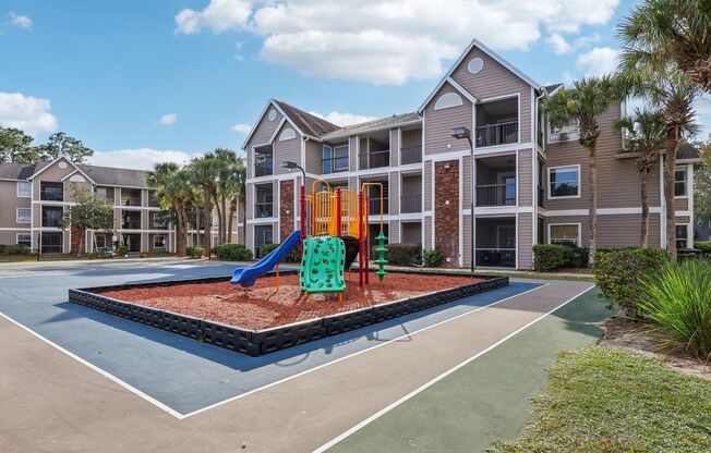 3 beds, 2 baths, 1,198 sqft, $2,285, Unit 16-204