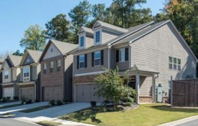 End-Unit Gem! Privacy, Light & Luxury Near Top Atlanta Hotspots