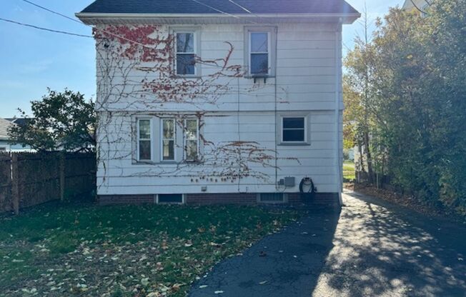 3 Bedroom - Town of Irondequoit - 2 Car Garage