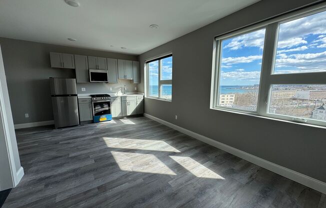 2 beds, 1 bath, 651 sqft, $2,700, Unit 511