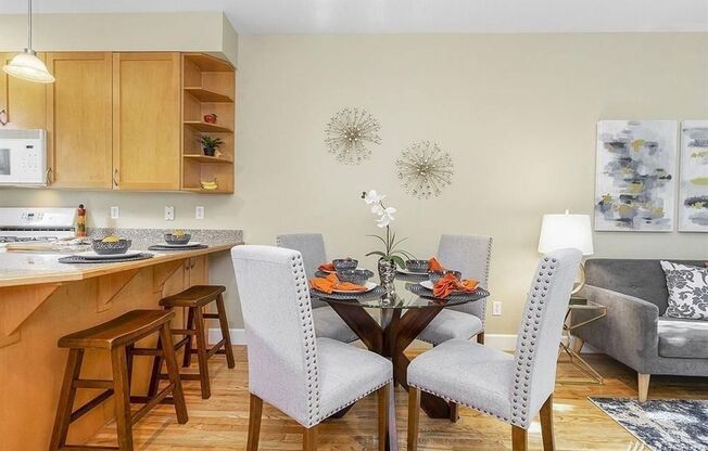 Fantastic Queen Anne Townhome