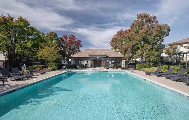 Stoneridge apartments, Roseville, CA, pool area